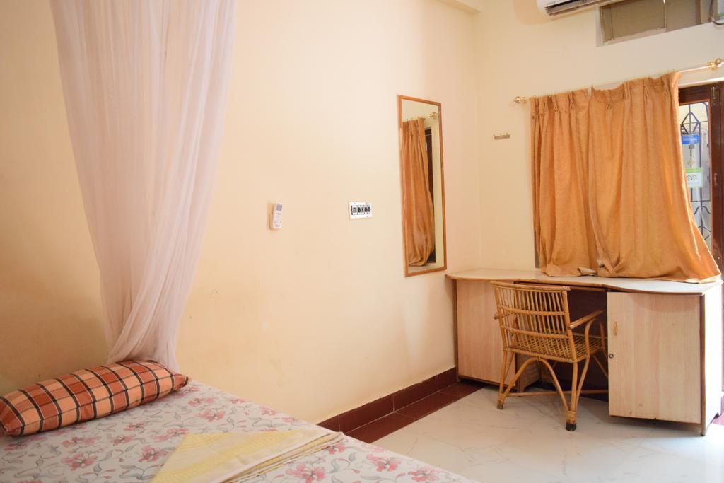 Lakshmi Heritage Tourist Home Hampi Exterior photo
